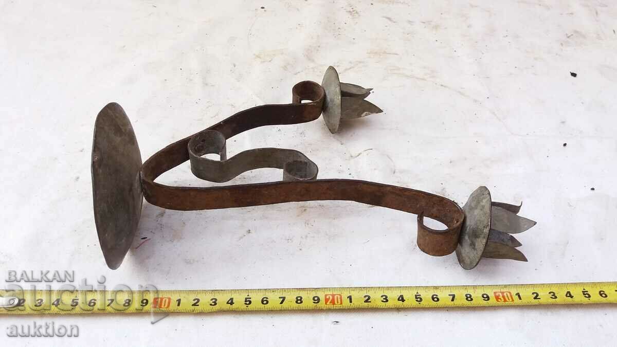 METAL CANDLE HOLDER - 6 METAL CANDLE HOLDER - 6