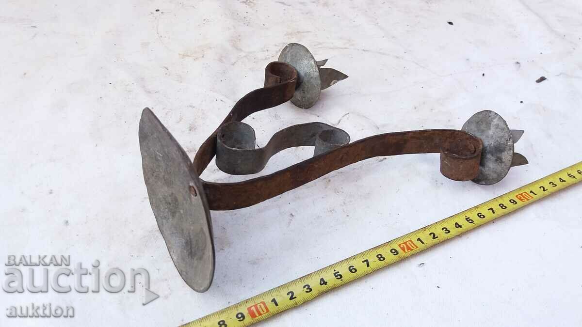 METAL CANDLE HOLDER - 7 METAL CANDLE HOLDER - 7