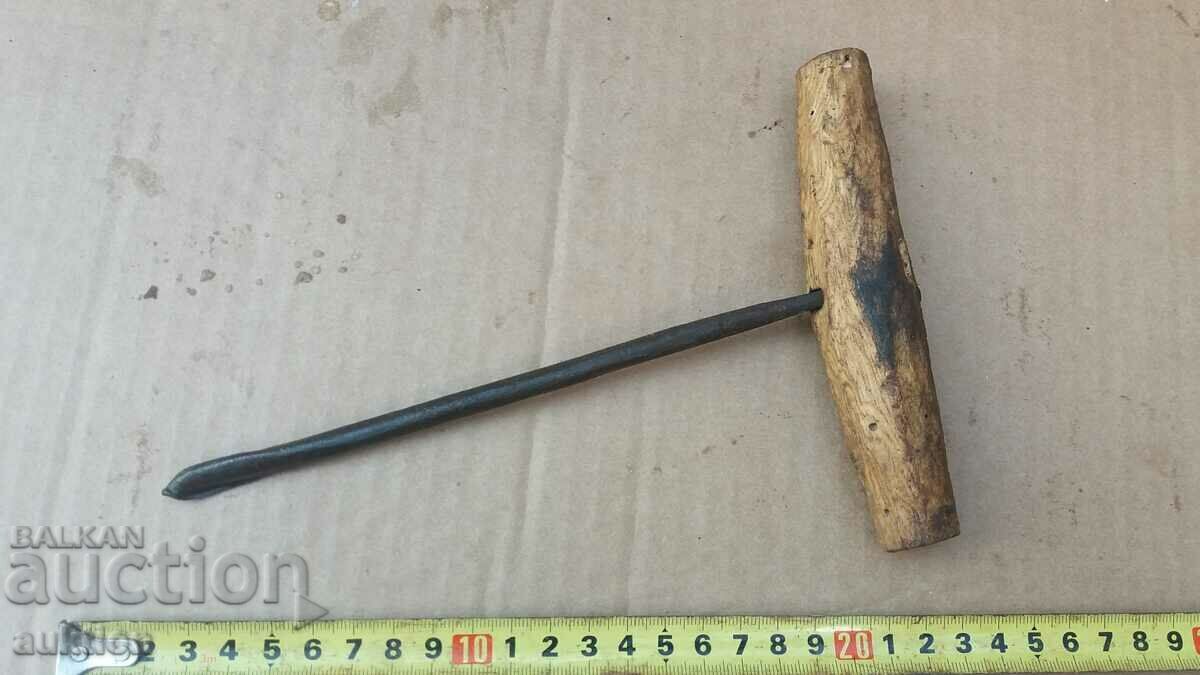Auction  LEATHER CRAFTING TOOL - DRILL, AWEL