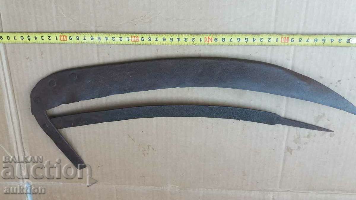 RENAISSANCE LARGE WROUGHT SICKLE - 6 RENAISSANCE LARGE WROUGHT SICKLE - 6