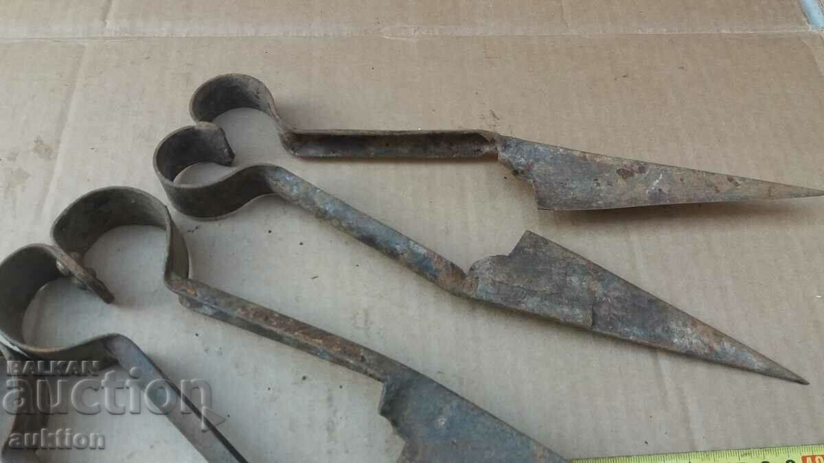 SET OF 3 FORGED RENAISSANCE SCISSORS with price 5.99 BGN | € 3.06 SET OF 3 FORGED RENAISSANCE SCISSORS with price 5.99 BGN | € 3.06