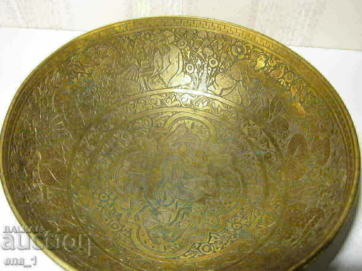 Доставка на Рядка персийска/ислямска/арабска бронзова купа за вода Доставка на Рядка персийска/ислямска/арабска бронзова купа за вода