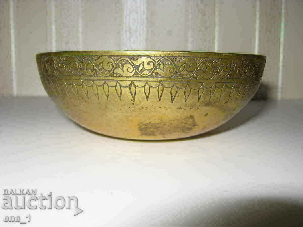 Рядка персийска/ислямска/арабска бронзова купа за вода - 6 Рядка персийска/ислямска/арабска бронзова купа за вода - 6