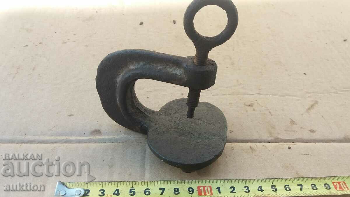 OLD STRIP, VULCANIZER with price 3.99 BGN | € 2.04 OLD STRIP, VULCANIZER with price 3.99 BGN | € 2.04