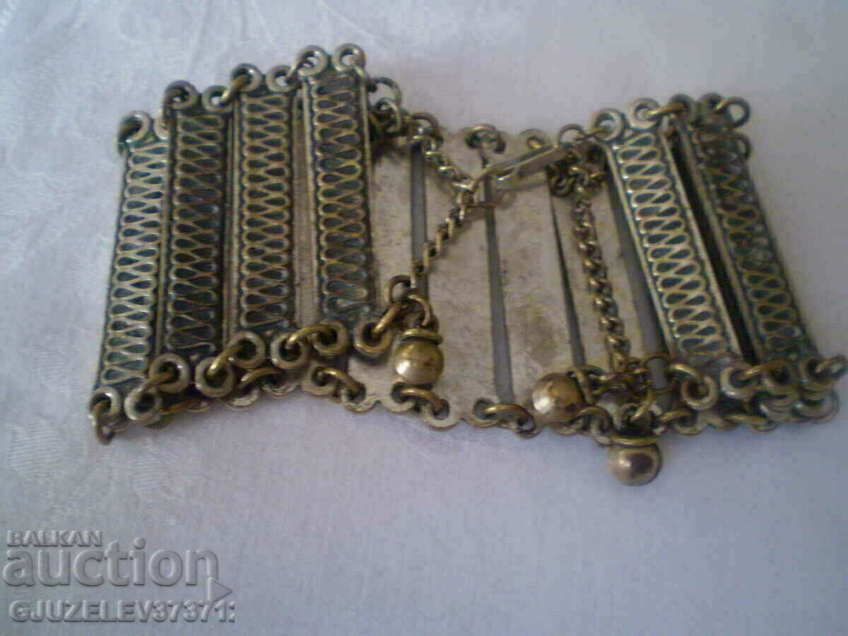 antique ladies bracelet - 6 antique ladies bracelet - 6