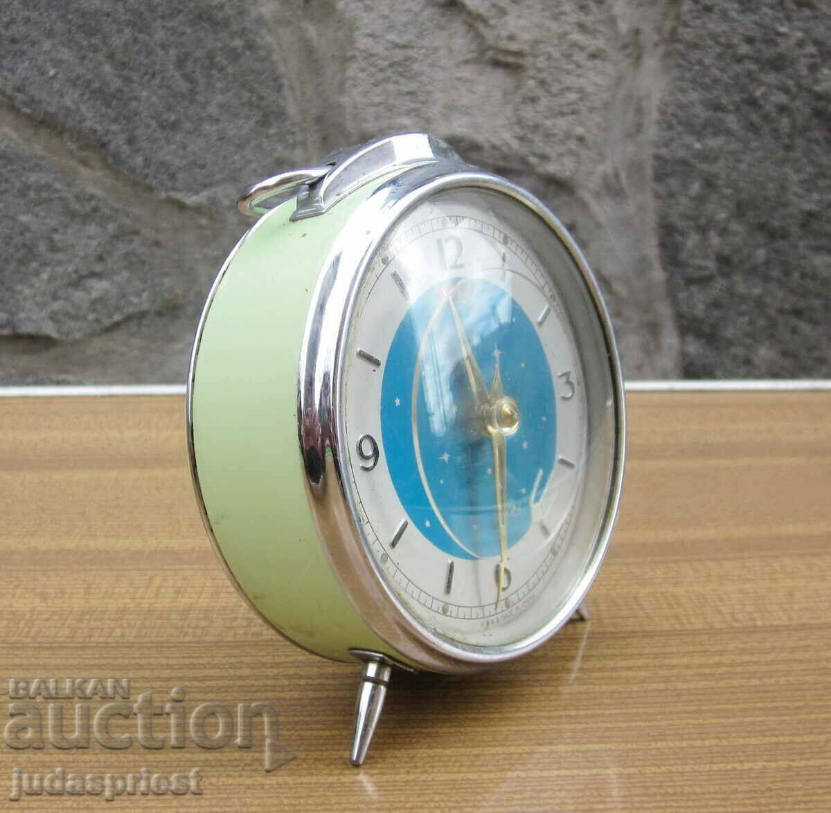 Delivery of old mechanical clock alarm clock space satellite theme Delivery of old mechanical clock alarm clock space satellite theme
