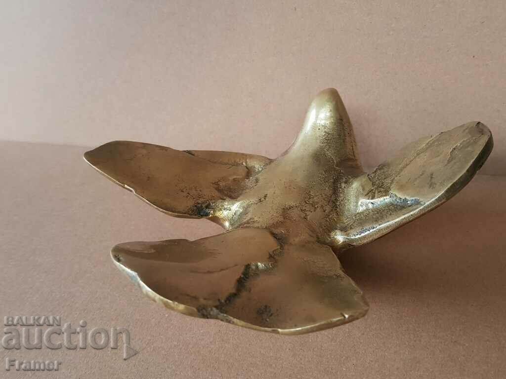 Delivery of Velichko Minekov Bird Pigeon Unique sculpture signed Delivery of Velichko Minekov Bird Pigeon Unique sculpture signed