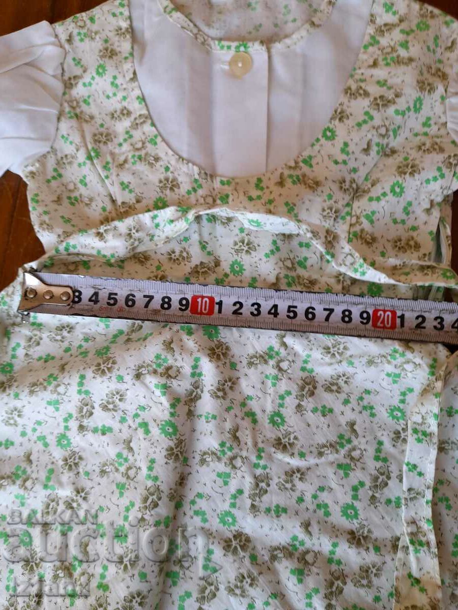 An old children's dress - 6 An old children's dress - 6