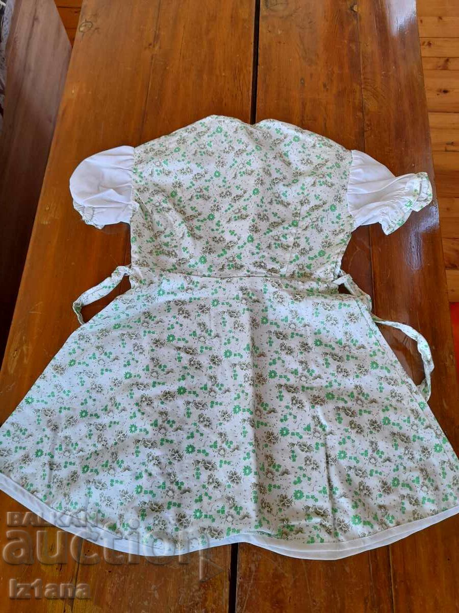 An old children's dress - 7 An old children's dress - 7