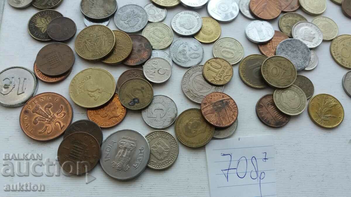 A COLLECTION OF 70 FOREIGN COINS with price 17.99 BGN | € 9.20 A COLLECTION OF 70 FOREIGN COINS with price 17.99 BGN | € 9.20