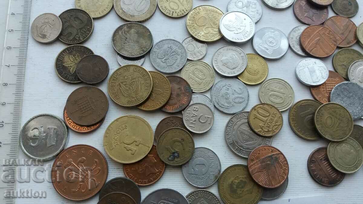 Delivery of A COLLECTION OF 70 FOREIGN COINS Delivery of A COLLECTION OF 70 FOREIGN COINS