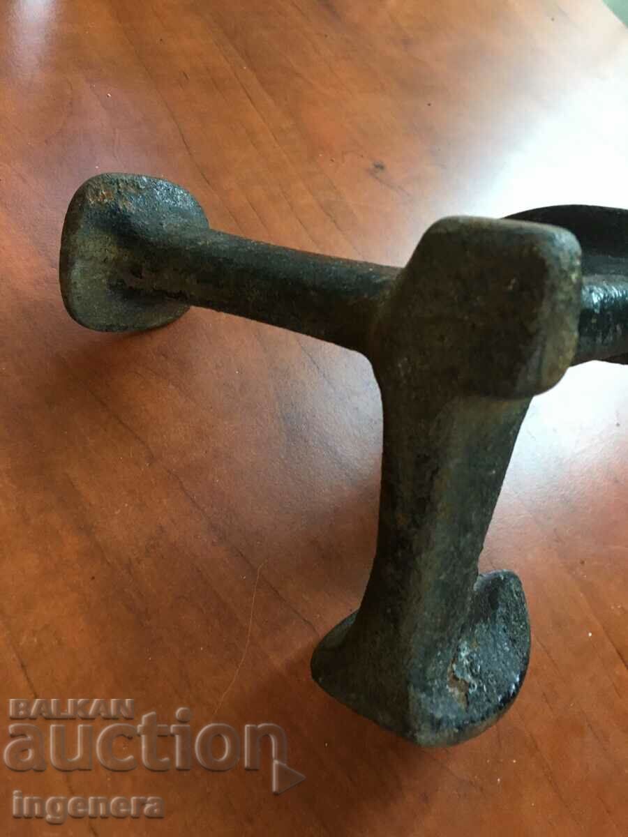 Auction ANvil COOKERY OLD TOOL Auction ANvil COOKERY OLD TOOL