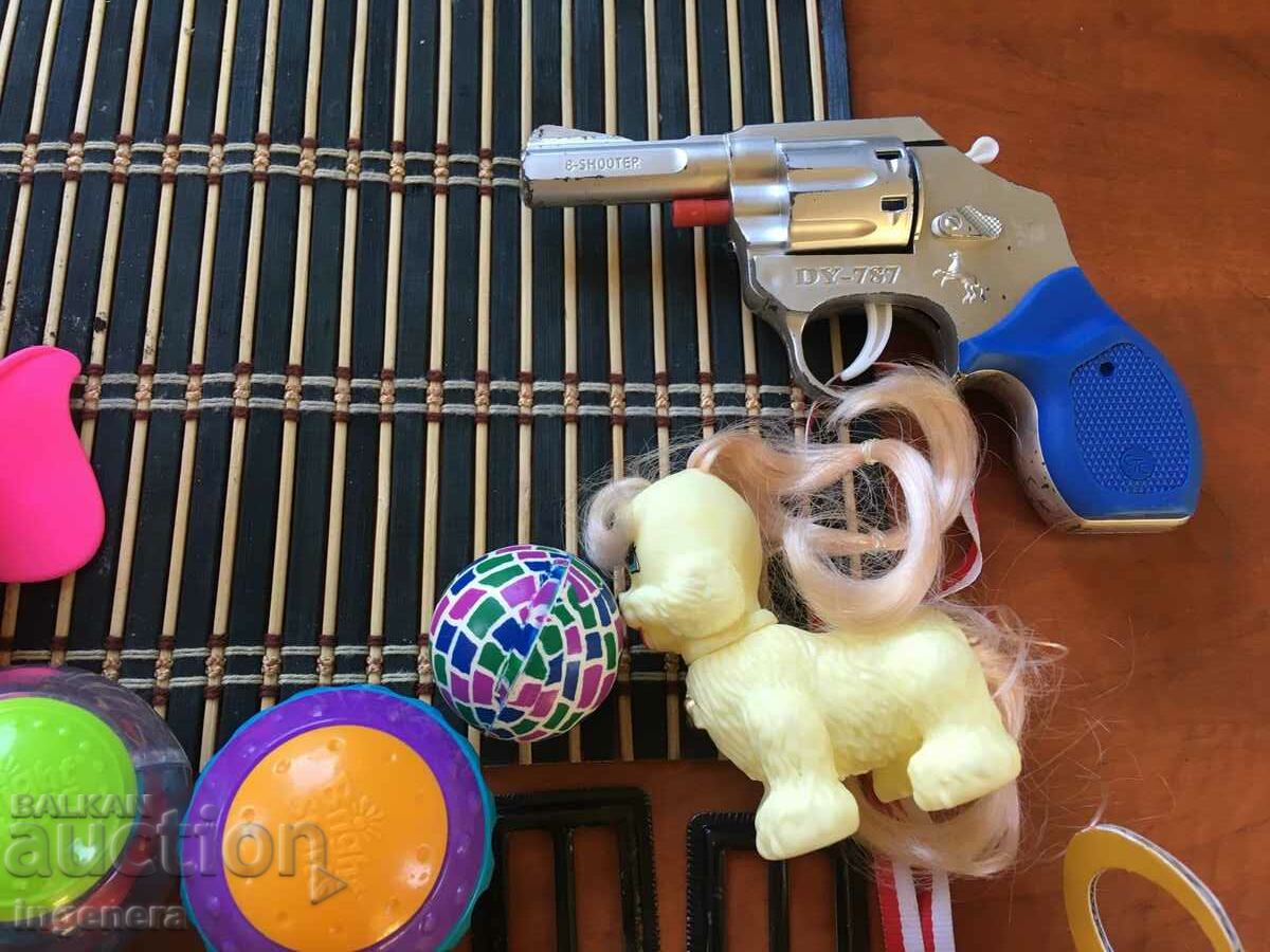 Auction LOT OF TOY PADS BALLS ETC Auction LOT OF TOY PADS BALLS ETC