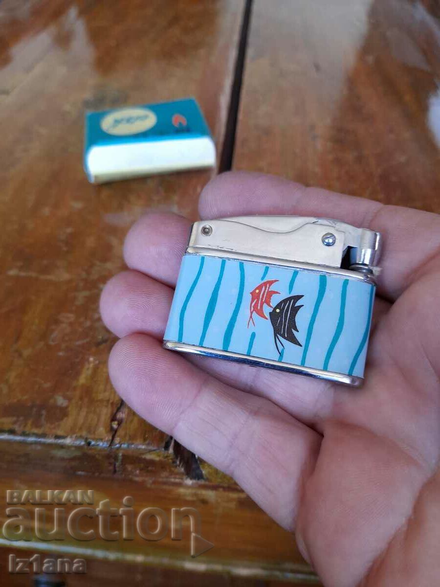 Delivery of An old lighter