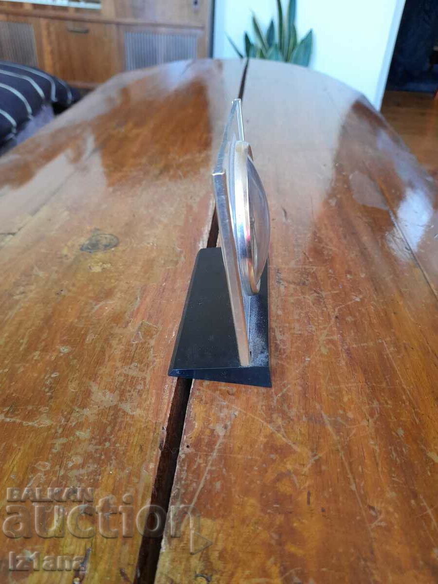 Delivery of Old mechanical thermometer