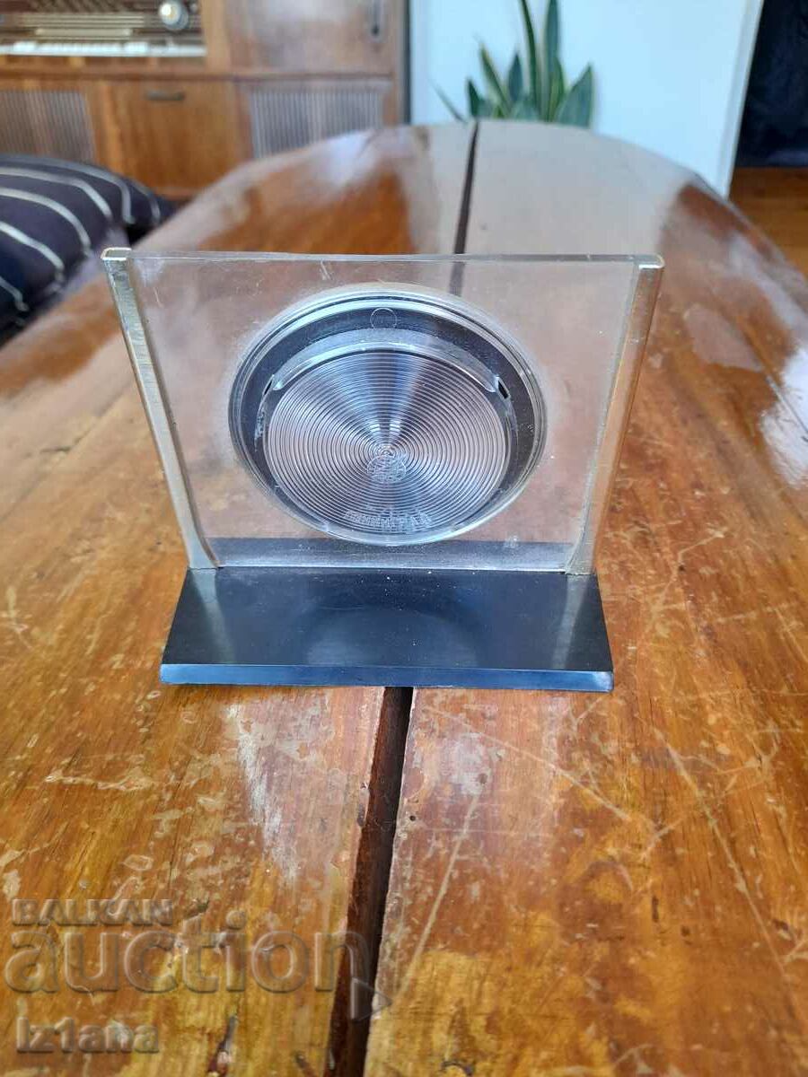 Old mechanical thermometer - 5