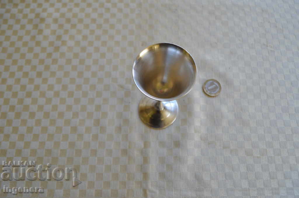 Licitație STARA A URMAT