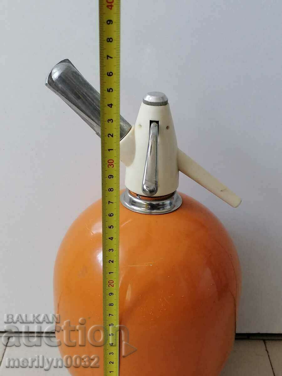 Delivery of Old soda siphon, soda, sparkling water, soda Delivery of Old soda siphon, soda, sparkling water, soda