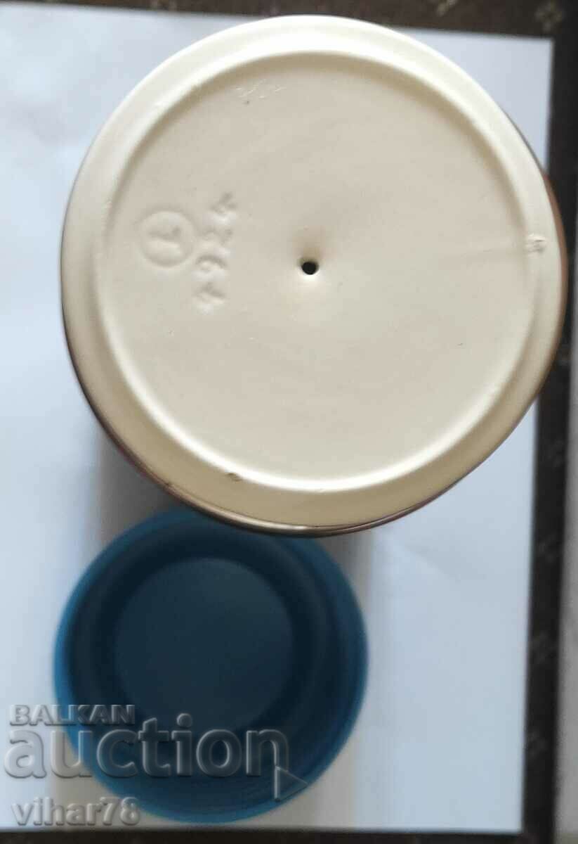 Delivery of An old thermos Delivery of An old thermos