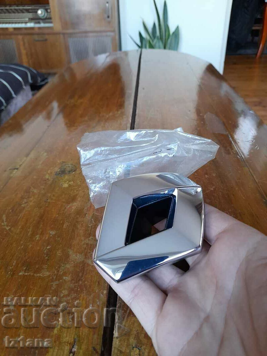 Emblem Renault, Renault with price 17.00 BGN | € 8.69 Emblem Renault, Renault with price 17.00 BGN | € 8.69