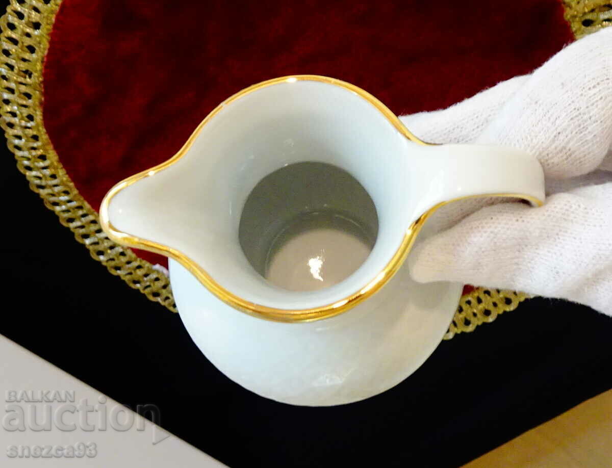 Delivery of Jug, Latiera Seltmann Bavarian porcelain Delivery of Jug, Latiera Seltmann Bavarian porcelain