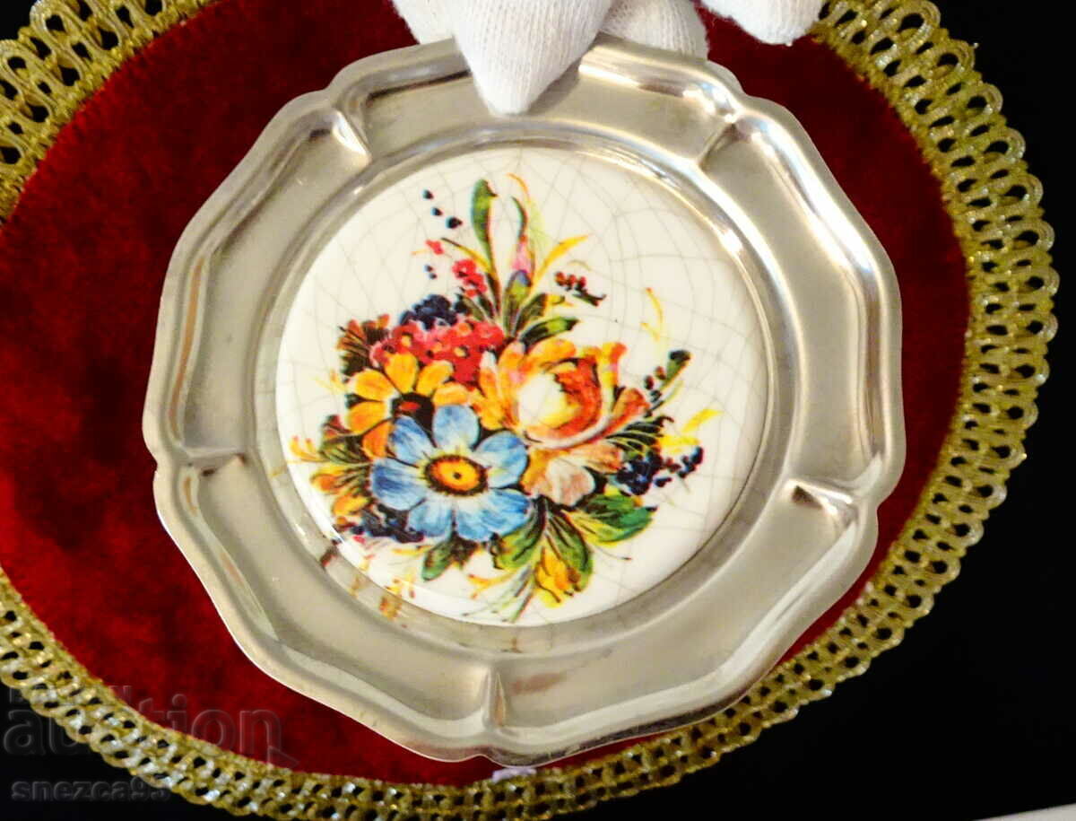 German trivet with bowl. - 6 German trivet with bowl. - 6