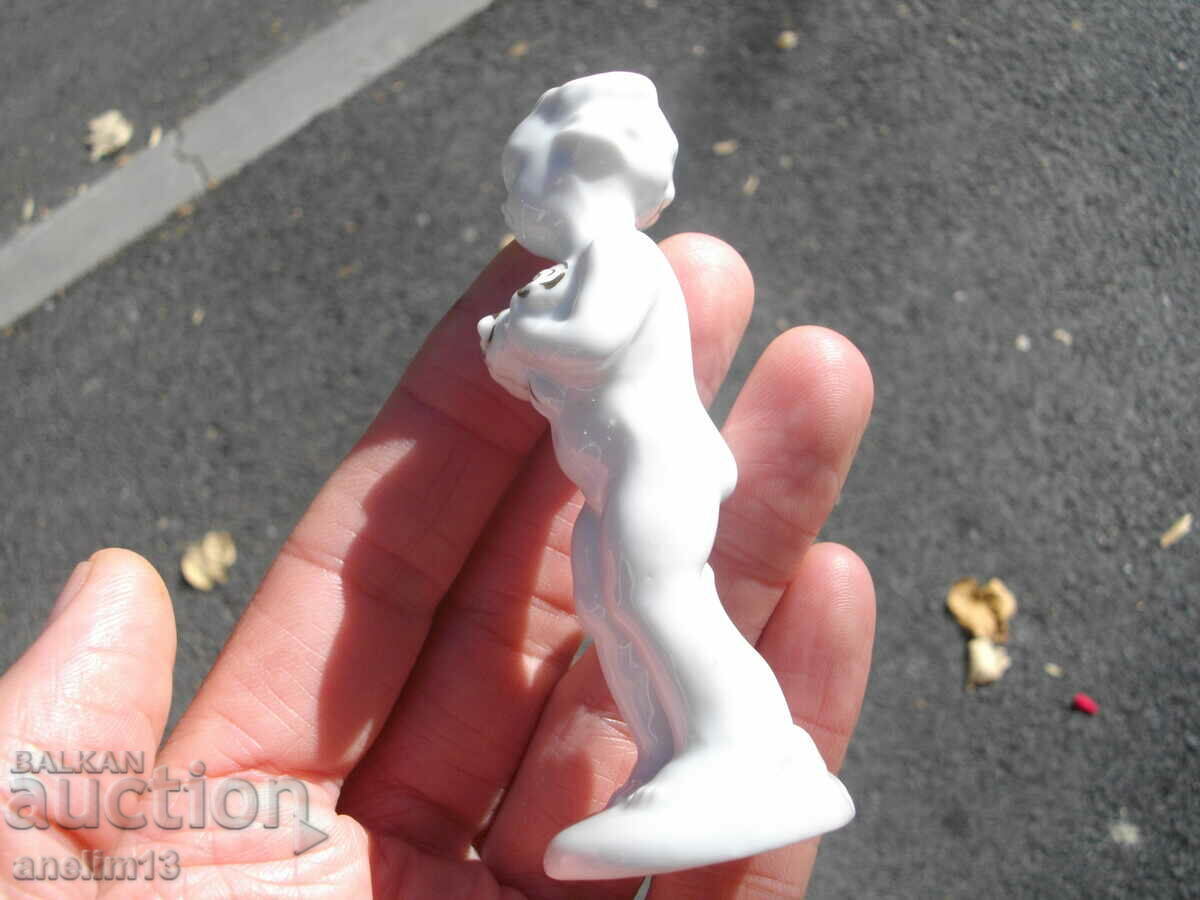 Auction STAR PORCELAN Auction STAR PORCELAN