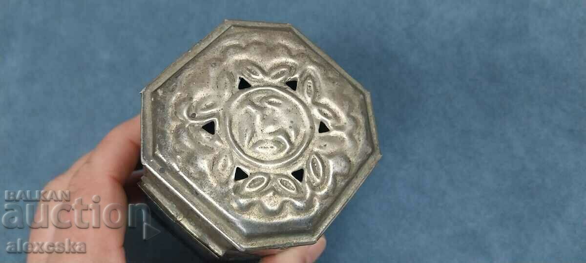 Delivery of Revival box Delivery of Revival box