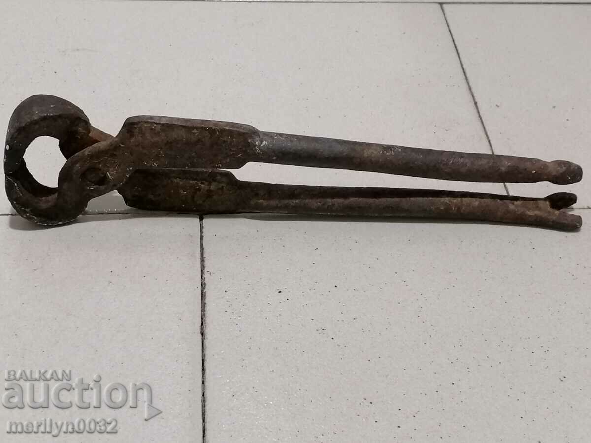 Old forging pliers, wrought iron, wrought iron with price 48.00 BGN | € 24.54