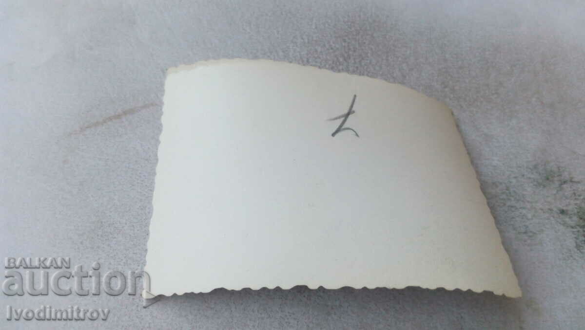 Photo Dmama youth in front of cinema G. Kirkov with price 1.65 BGN | € 0.84 Photo Dmama youth in front of cinema G. Kirkov with price 1.65 BGN | € 0.84