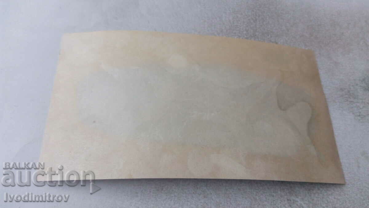 Φωτογραφία Άνδρες και γυναίκες στην προβλήτα με τιμή 1.75 BGN | € 0.89