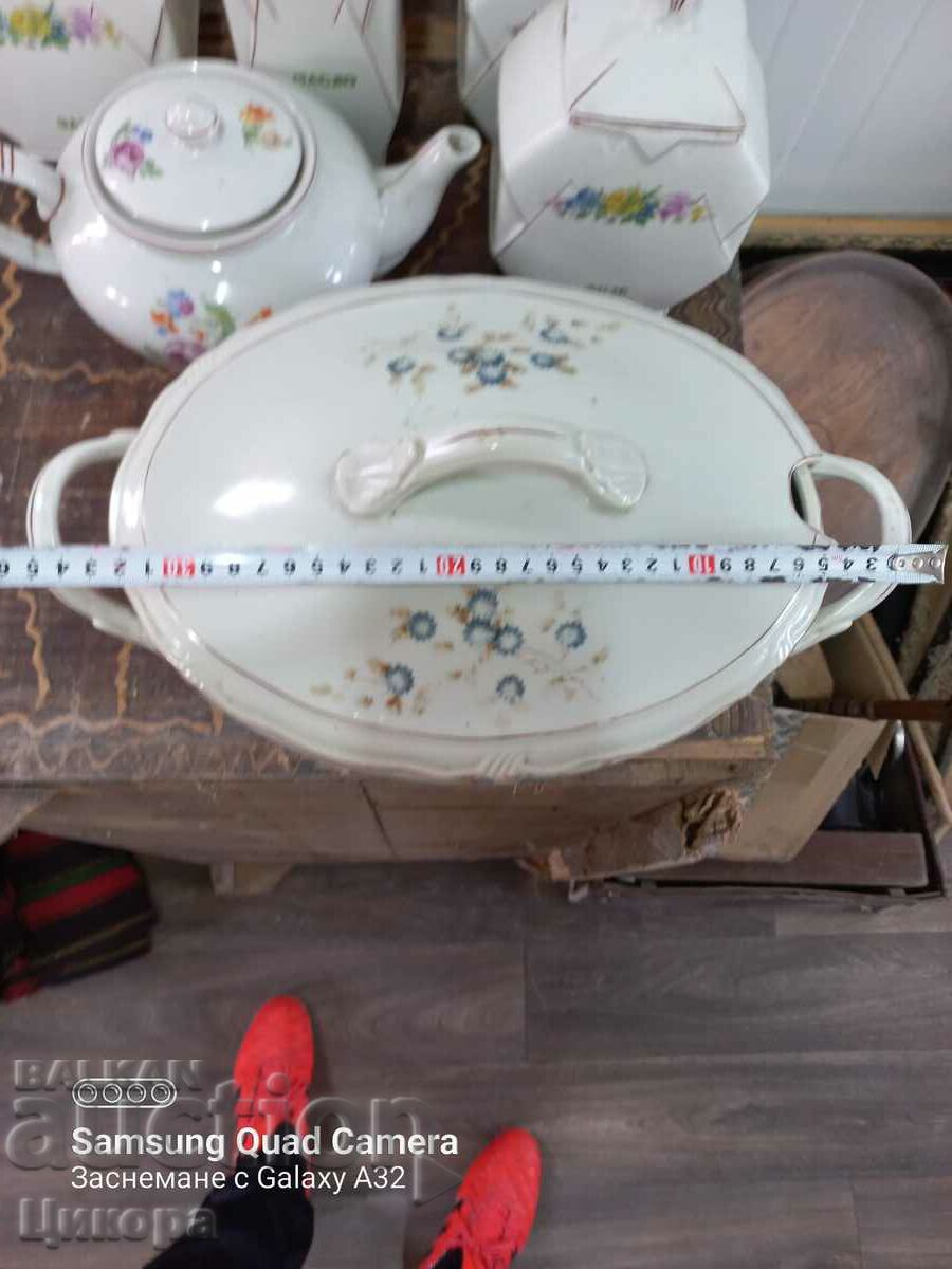 OLD PORCELAIN SOUP with price 50.00 BGN | € 25.56