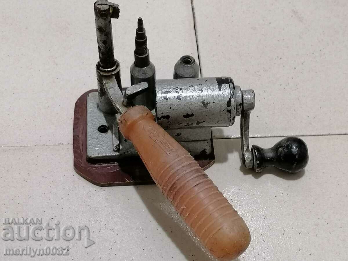 Refill for hunting cartridges with price 43.00 BGN | € 21.99 Refill for hunting cartridges with price 43.00 BGN | € 21.99