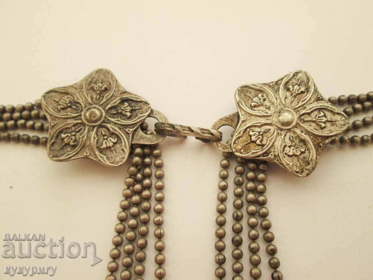 Παλιά vintage γυναικεία αγκράφα με τιμή 95.00 BGN | € 48.57 Παλιά vintage γυναικεία αγκράφα με τιμή 95.00 BGN | € 48.57