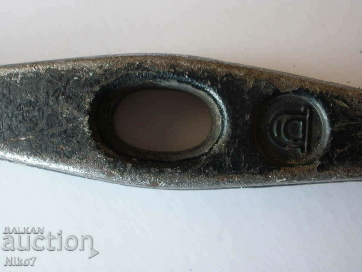 Delivery of Geological hammer. Delivery of Geological hammer.