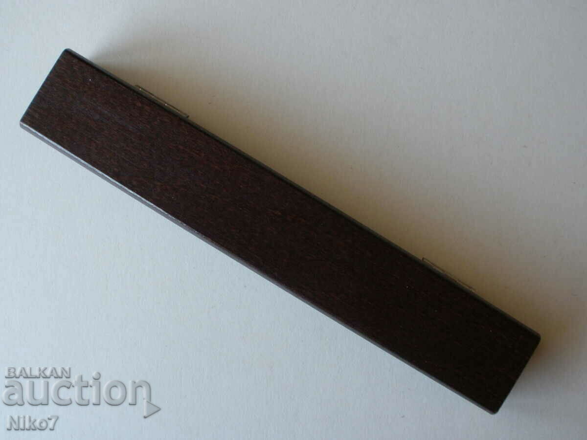 Auction Silver pen, fountain pen. Auction Silver pen, fountain pen.