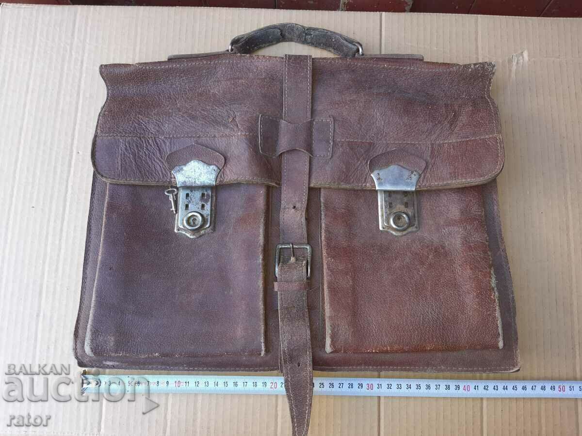 Πολύ παλιά δερμάτινη τσάντα, γνήσιο δέρμα Kingdom of Bulgaria