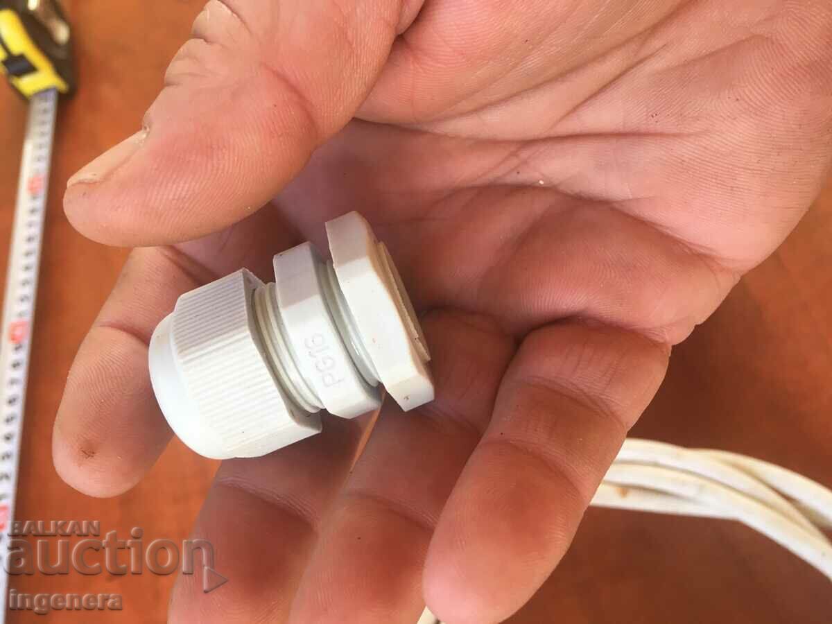 Auction  EL. MATERIALS BASE SOCKET LOCK PLUG CABLE