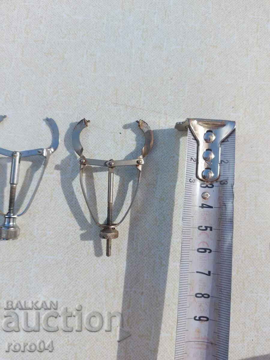 Auction  DENTAL INSTRUMENTS - CLAMPS
