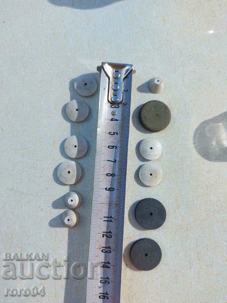 Delivery of DENTAL DISCS Delivery of DENTAL DISCS