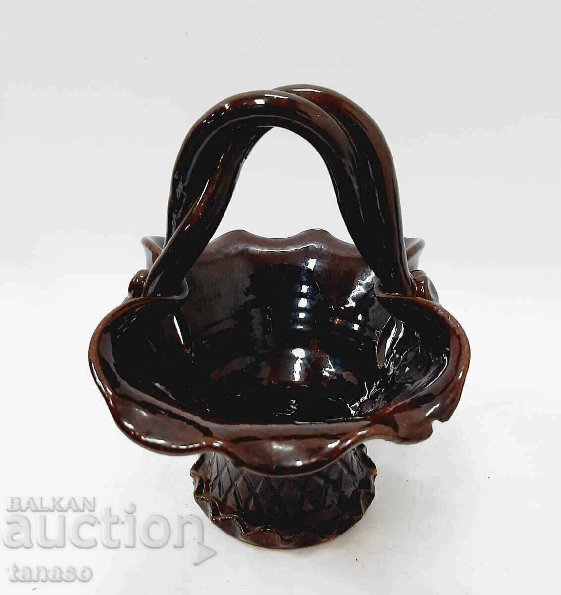 Delivery of Old glazed ceramic basket, brown(9.2)