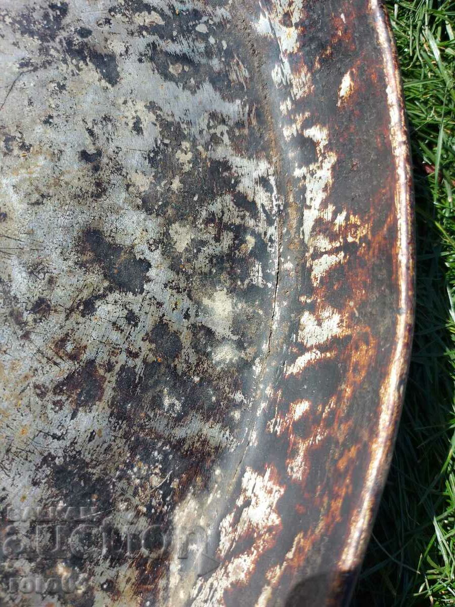 Auction  PIE TRAY - NOTES