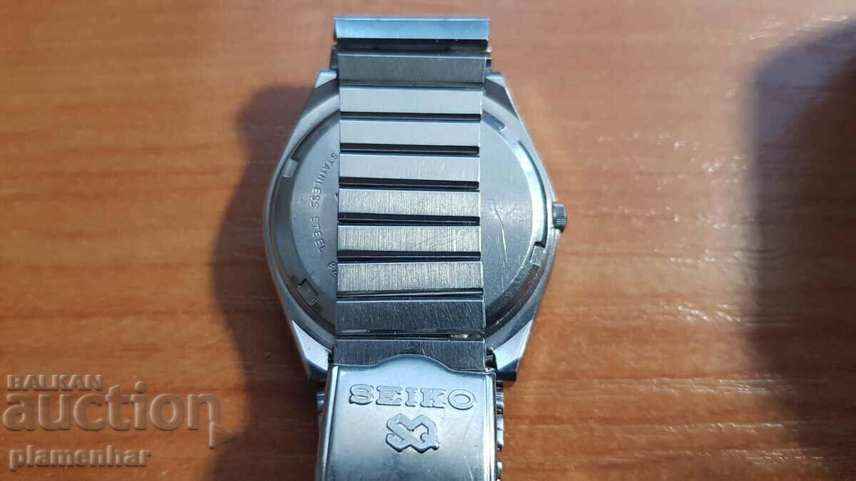 Auction Seiko quartz Auction Seiko quartz