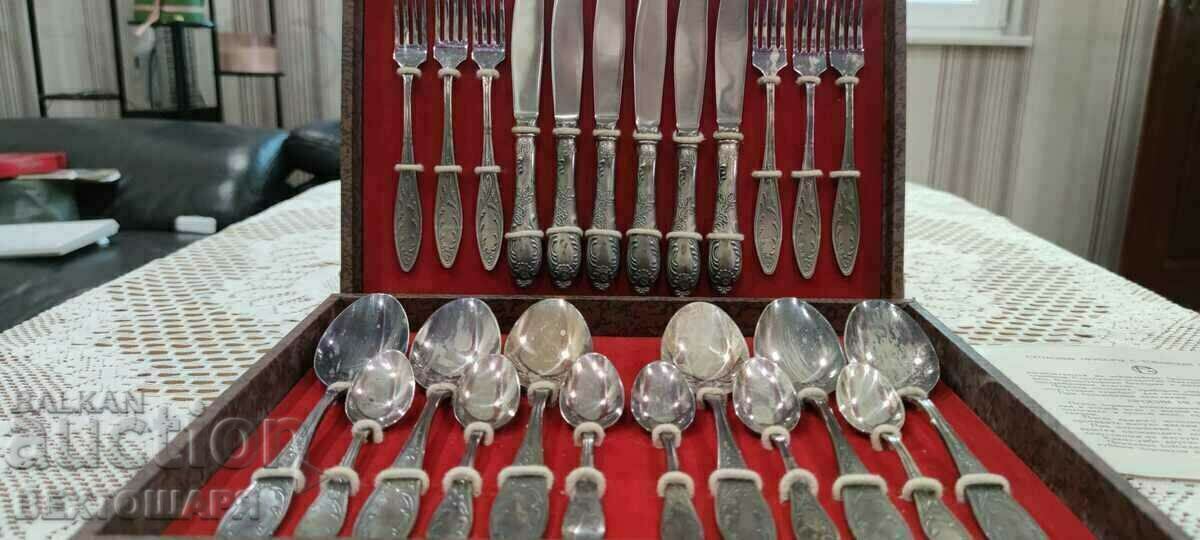 Delivery of Amazing Russian Cutlery Set Delivery of Amazing Russian Cutlery Set