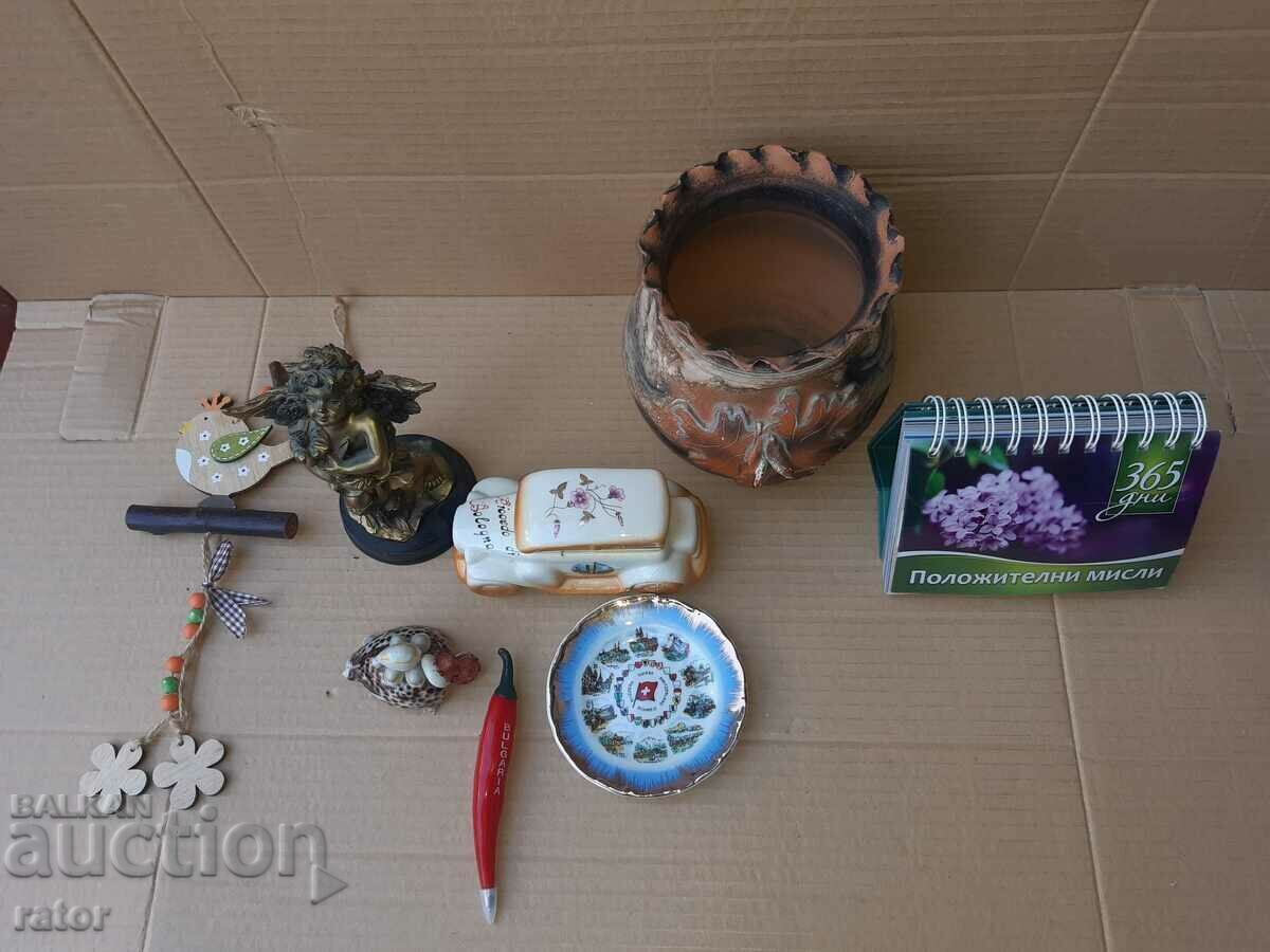 Beautiful souvenirs - Switzerland, Bologna and others with price 18.00 BGN | € 9.20 Beautiful souvenirs - Switzerland, Bologna and others with price 18.00 BGN | € 9.20