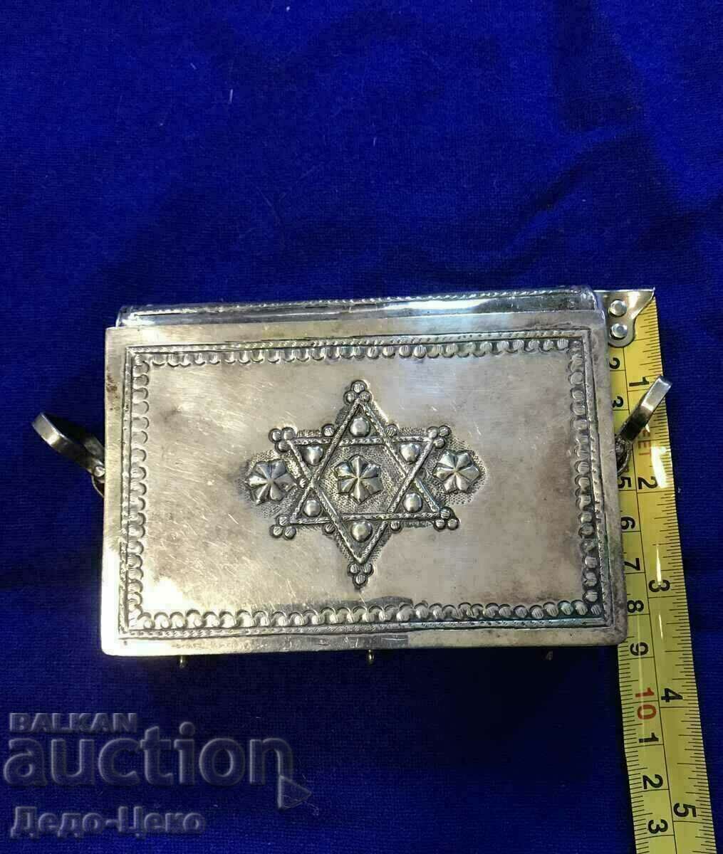 Κροτίδα, Παλάσκα, Κουτί κορανιού με τιμή € 460.16 | 900.00 BGN