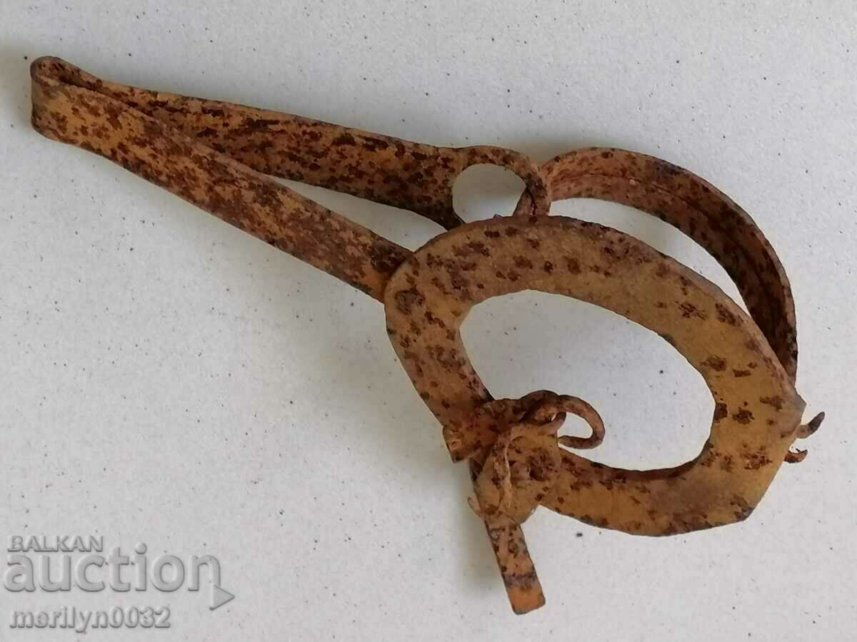 Old hand forged trap, wrought iron - 7 Old hand forged trap, wrought iron - 7