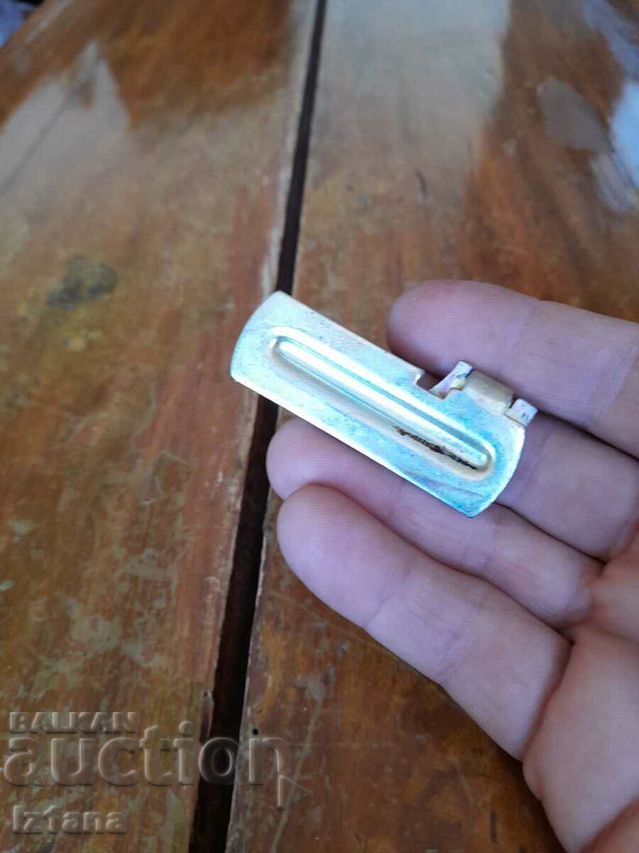 Delivery of Old can opener