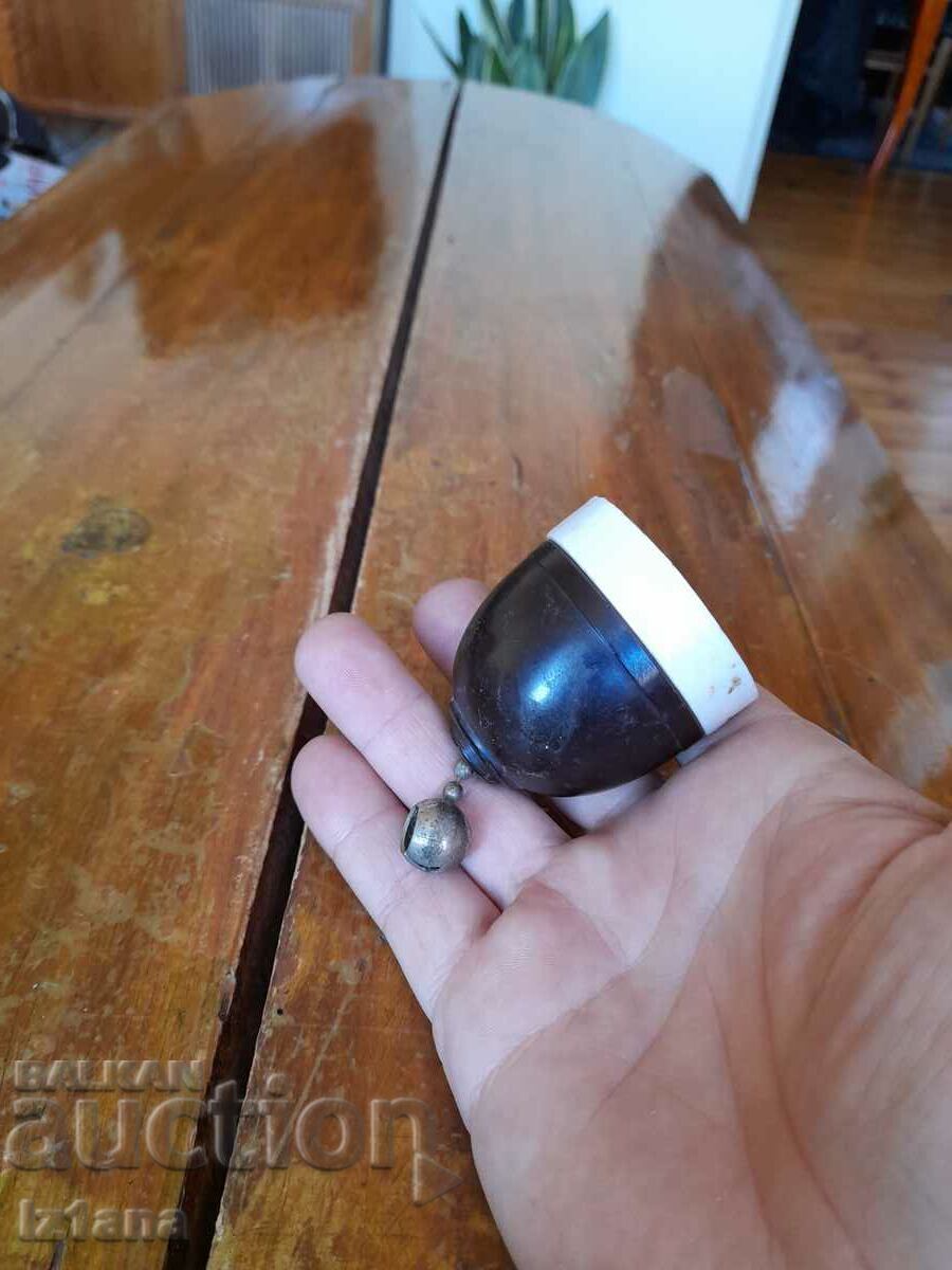 Delivery of Old electrical switch Delivery of Old electrical switch