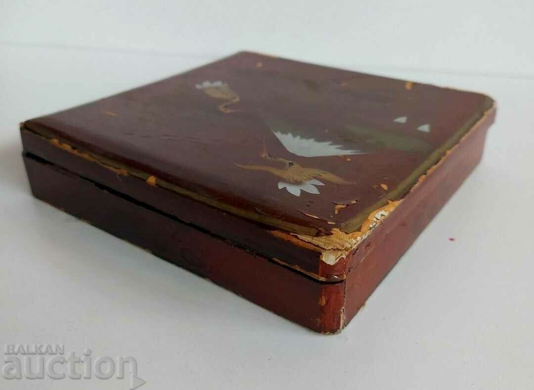 Delivery of 100 YEARS WOODEN HAND PAINTED KEYLESS BOX